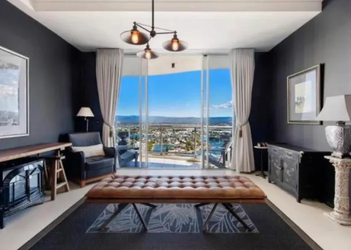 Elevated Luxe On Level 36