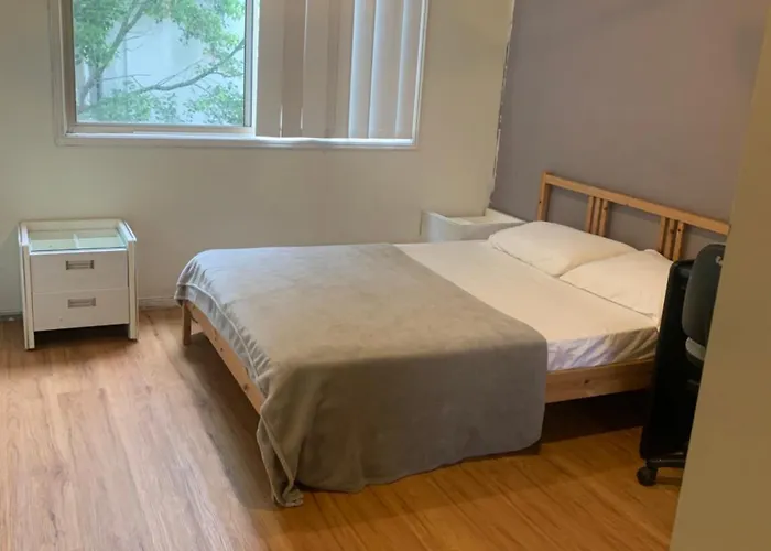 Sky Bnb Room With Own Bathroom
