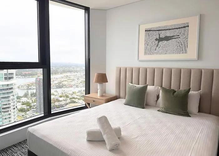 Lovely Beachfront 2B Apt In The Heart Of Surfers