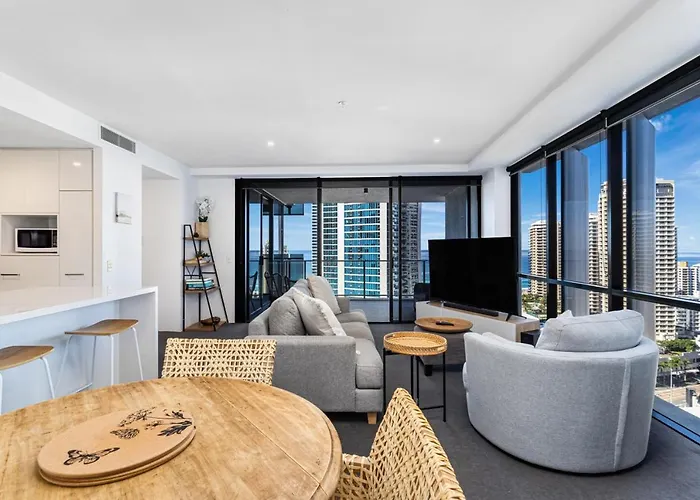 Coastal Skyline Luxury Suite