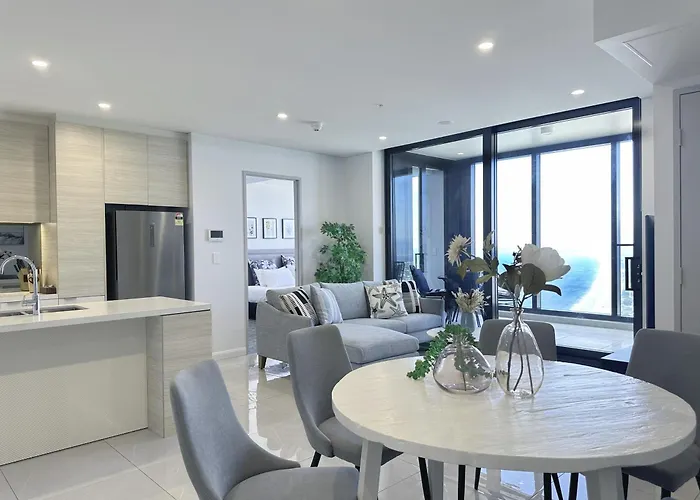 Ocean Surfers Paradise - Gclr