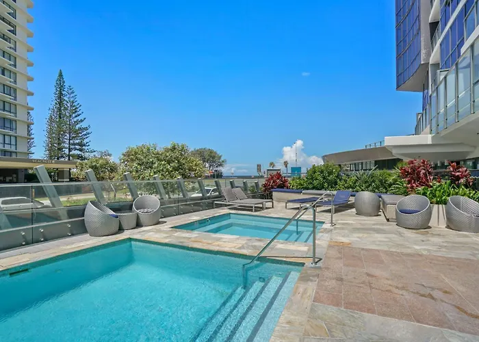 Rhapsody High Level Deluxe Apartment - Coasthm
