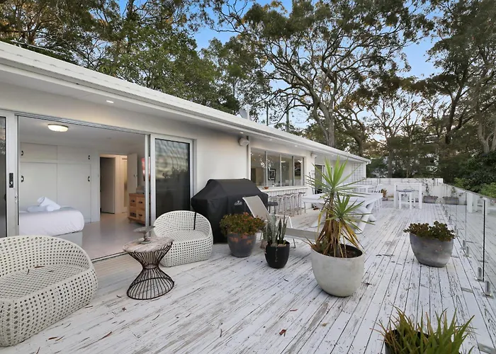 Stunning Beachfront 3-Bed Haven By Natural Reserve