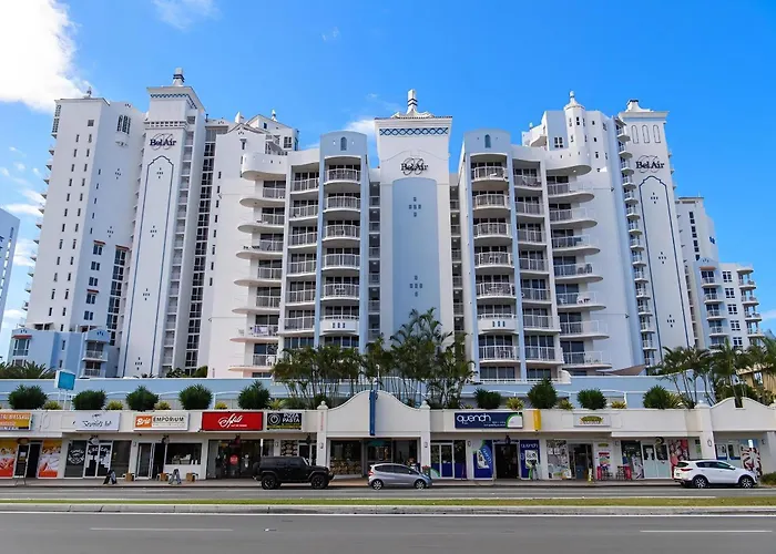 Four Bedroom Penthouse Broadbeach - Self Contained & Privately Managed - Wow Stay