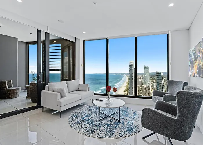 Stunning Ocean View 2 Bedroom Surfers Paradise