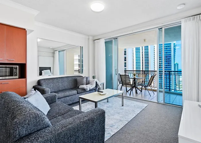 Chevron Renaissance - Self Contained & Privately Managed Apartments
