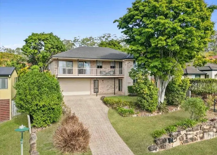 Beautiful Home In Burleigh Heads