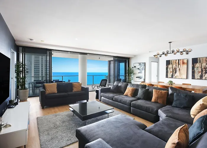 Circle On Cavil Subpenthouse 4Brm Lv52! Ocean View