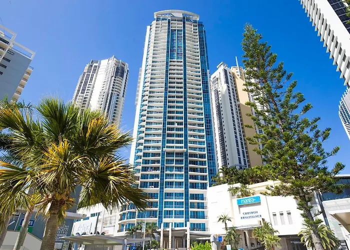 Chevron Renaissance - Qstay