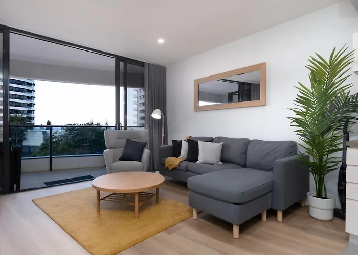 Oracle 2 - Central 2B In Broadbeach With Views