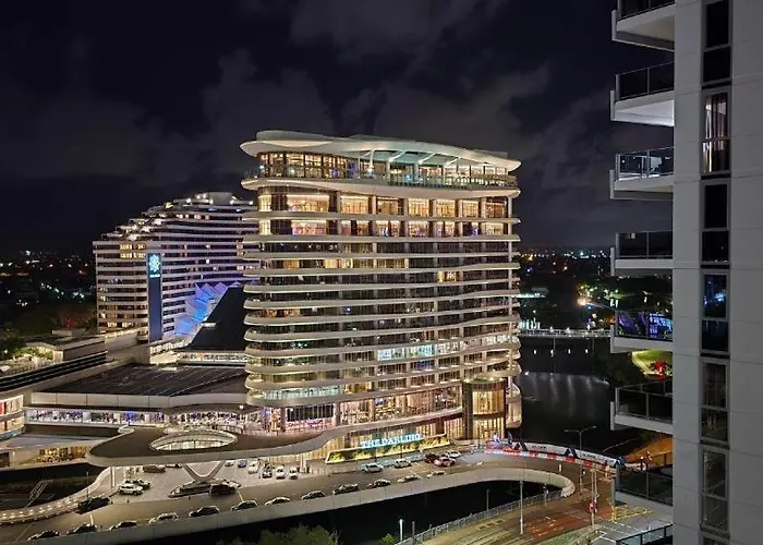 Broadbeach Business Or Leisure