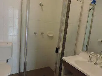 Broadwater Motel