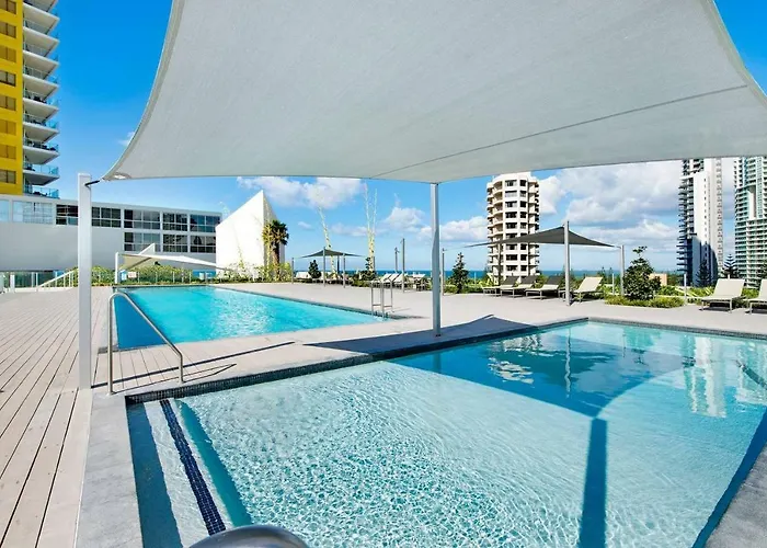 Air On Broadbeach - Stunning Ocean Views!