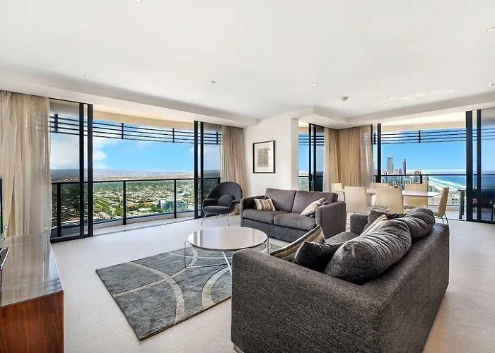 Luxury 3 Bedroom In Heart Of Broadbeach