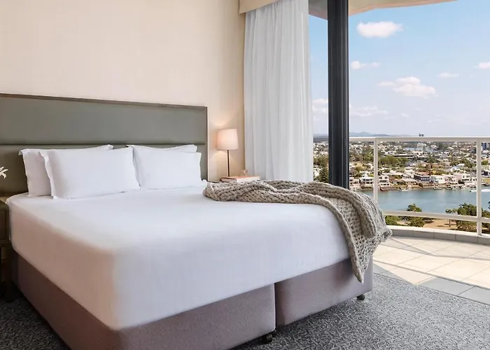 Oaks Gold Coast Hotel