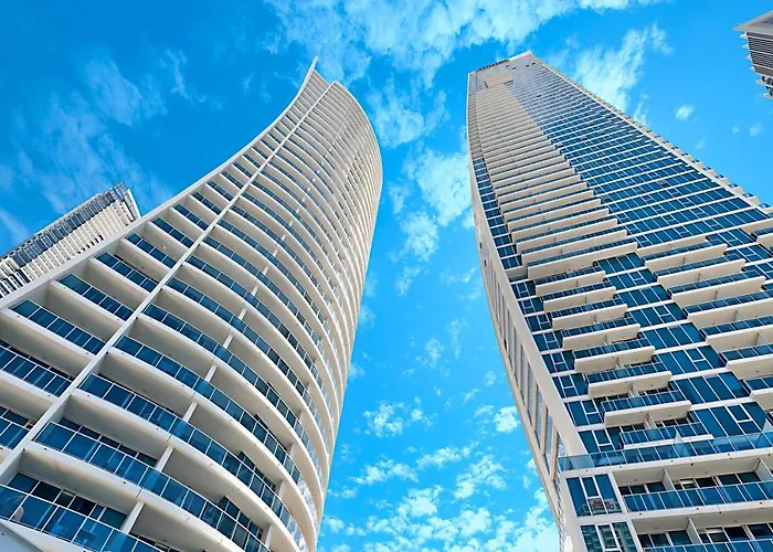 H Residences In Orchid Managed By Gchs