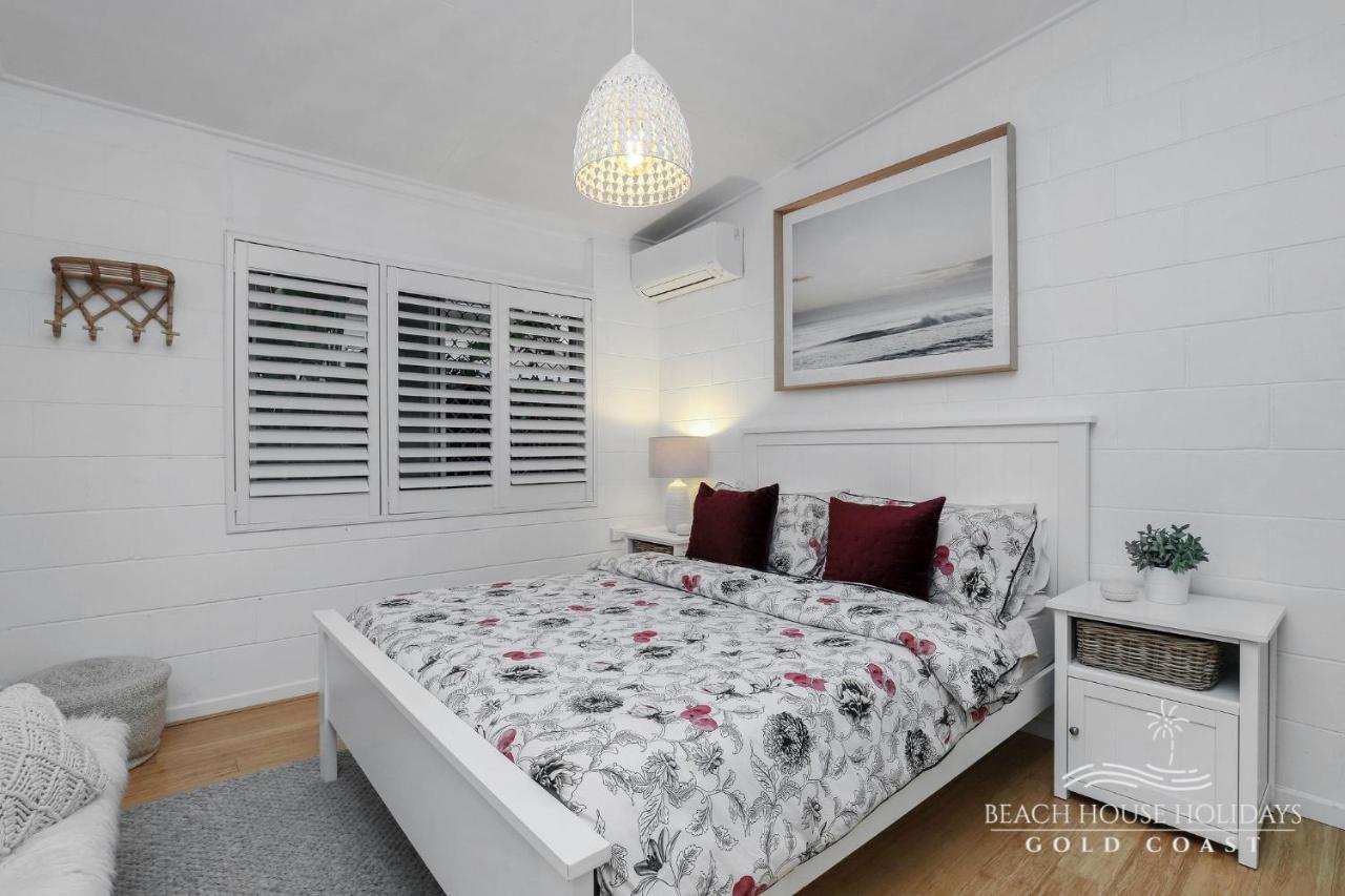 Miami Beachside Beach House Holiday home Gold Coast