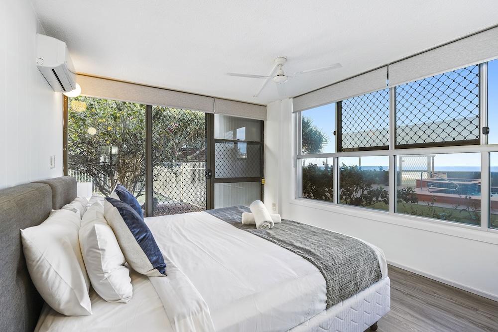 President - Absolute Beachfront Gold Coast