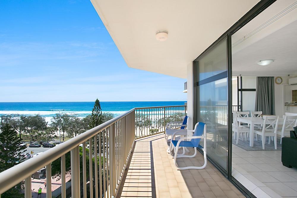 Aparthotel Breakfree Imperial Surf 3*