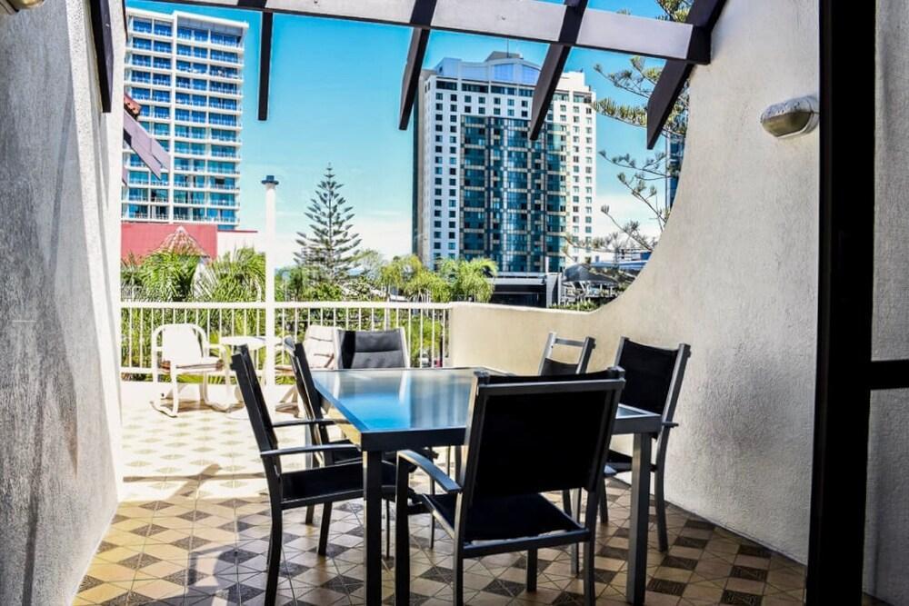 Copacabana Aparthotel Gold Coast