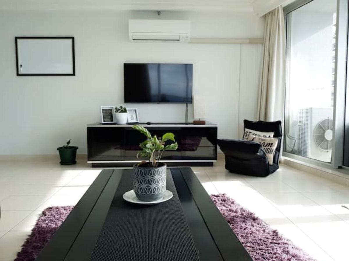 Excluza - Ocean Suites Resort Gold Coast