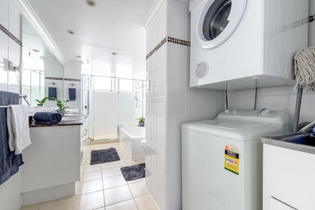 Excluza - Ocean Suites Gold Coast