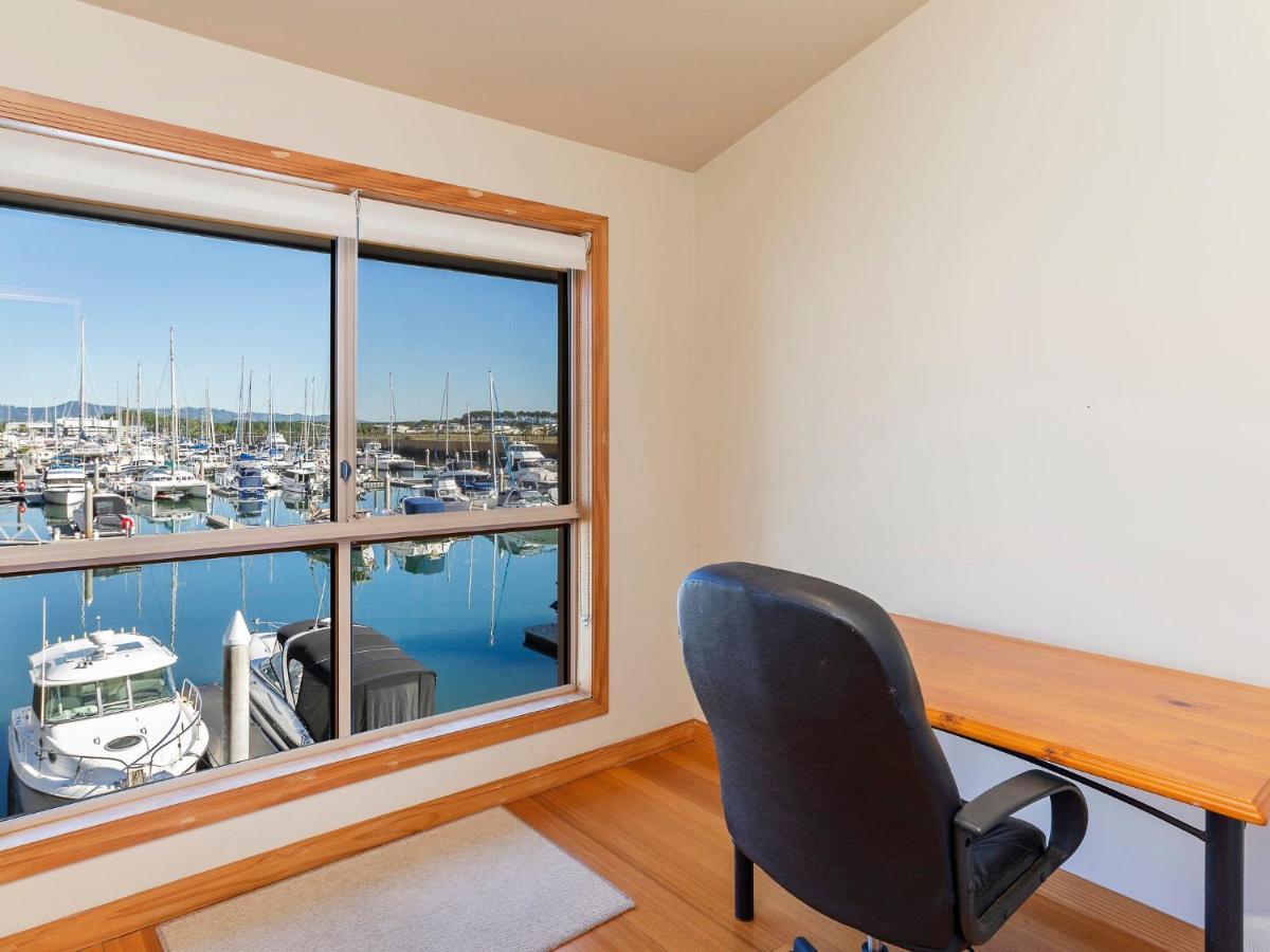 Stunning 3 Bedroom At Hope Harbour Marina Villa