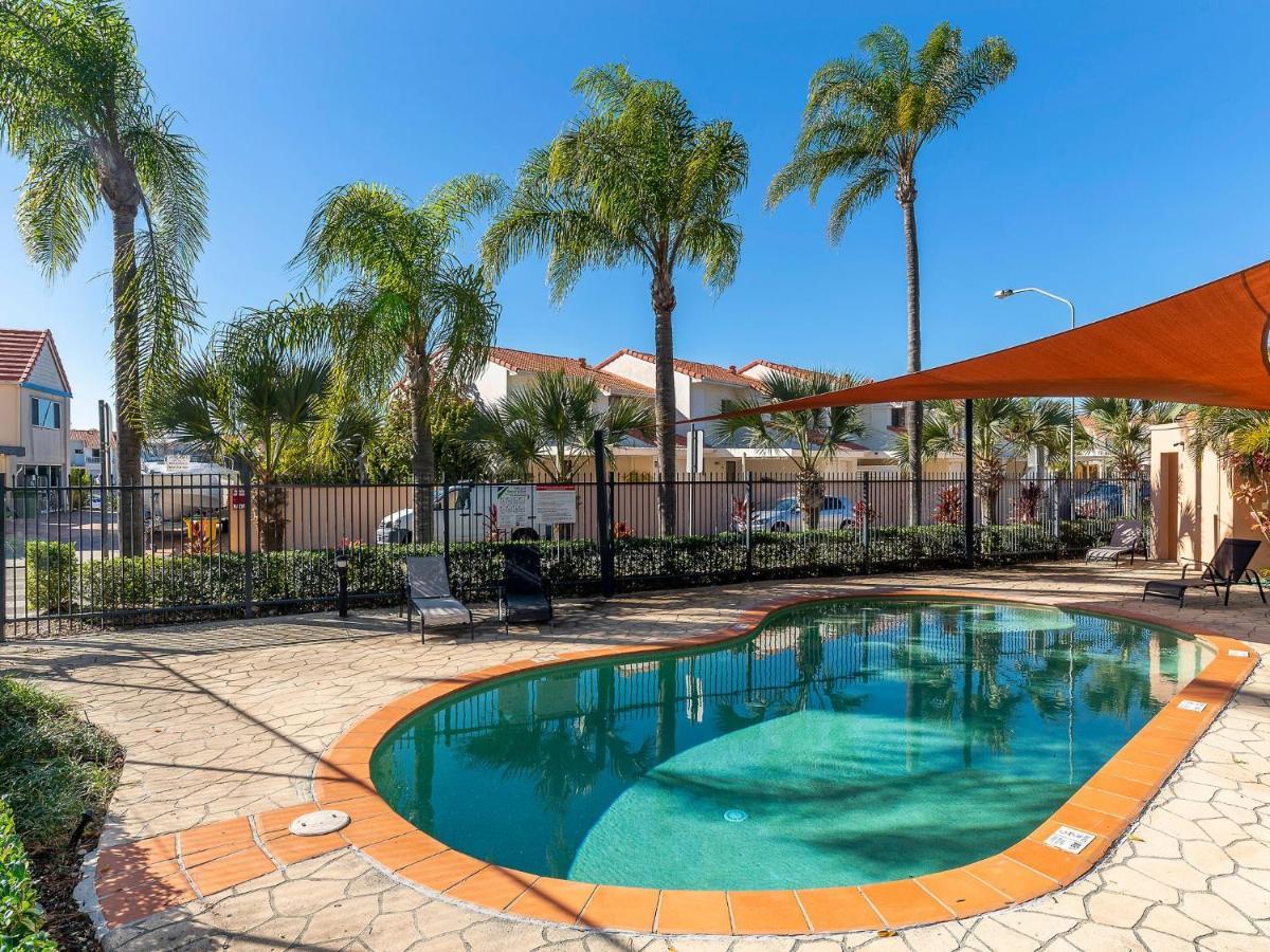 Villa Stunning 3 Bedroom At Hope Harbour Marina Gold Coast