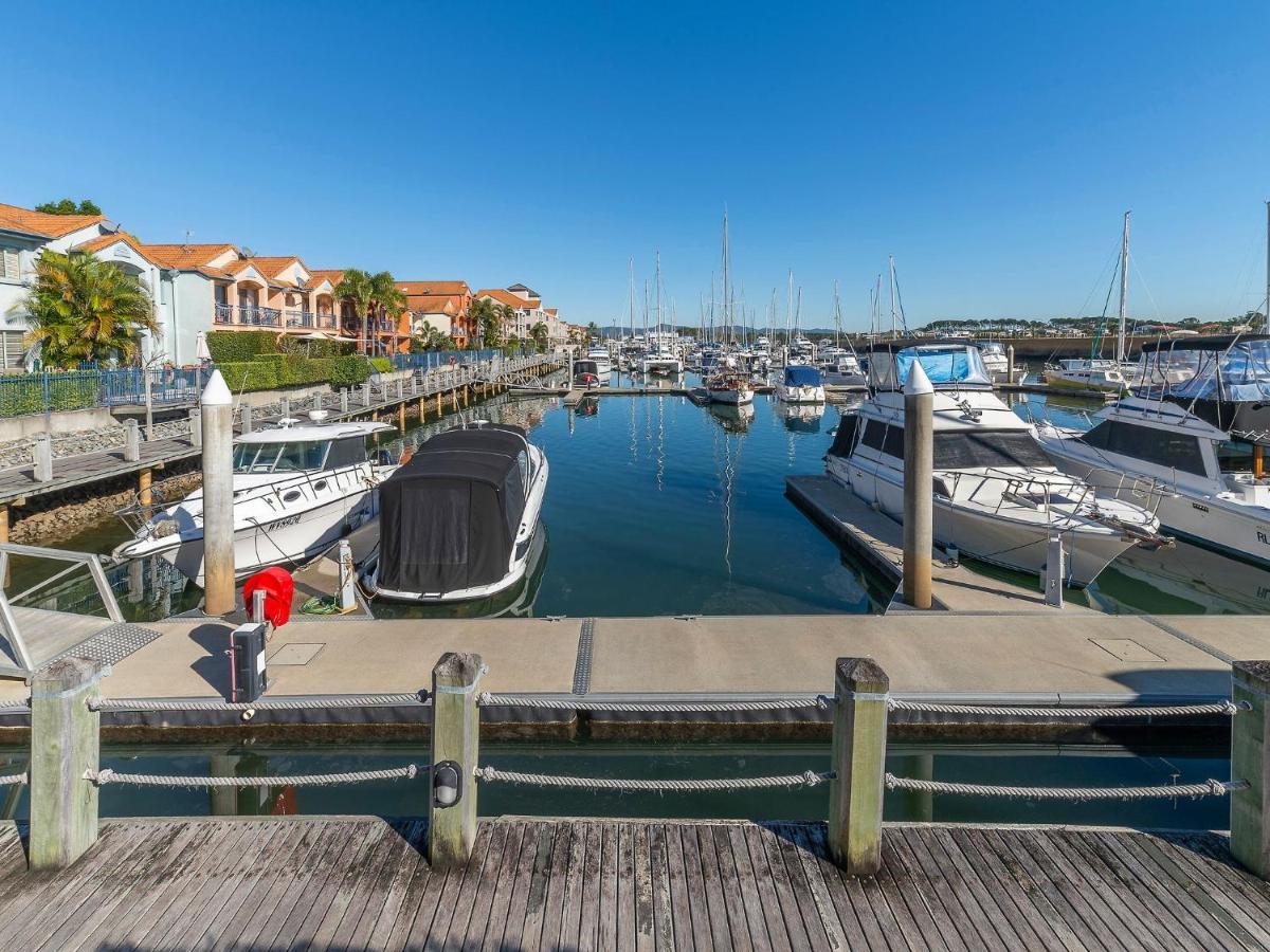 Stunning 3 Bedroom At Hope Harbour Marina Villa *