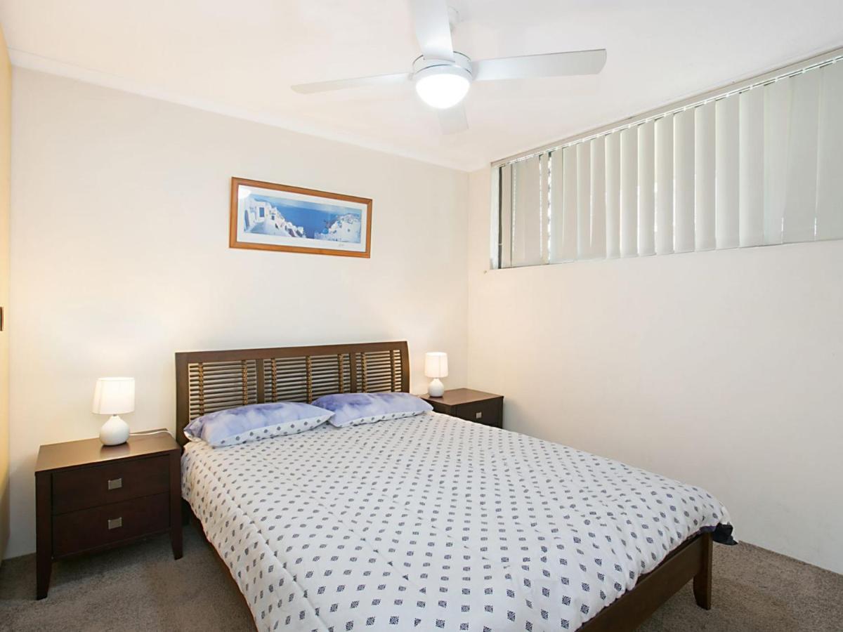 Apartment Kirra Gardens Unit 30 *