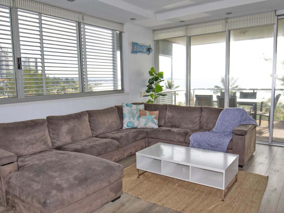 Apartment Sands On Greenmount Unit 5 - 3 Bedroom Beachfront Unit With Ocean Views *