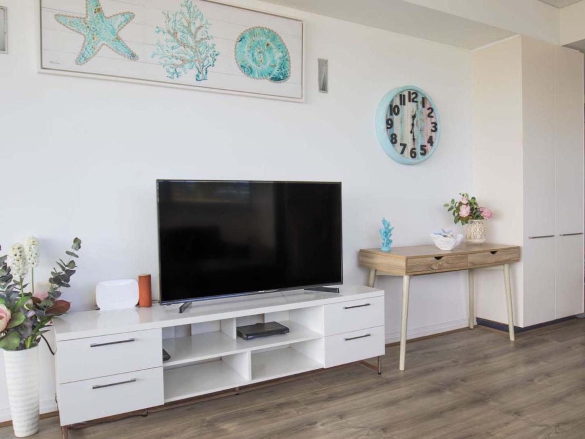 Sands On Greenmount Unit 5 - 3 Bedroom Beachfront Unit With Ocean Views *