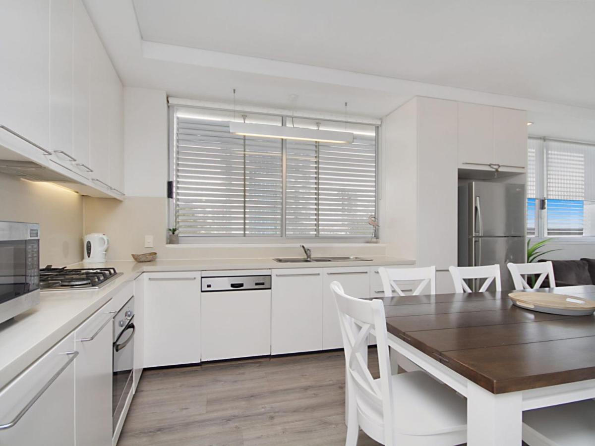 Sands On Greenmount Unit 5 - 3 Bedroom Beachfront Unit With Ocean Views * Gold Coast
