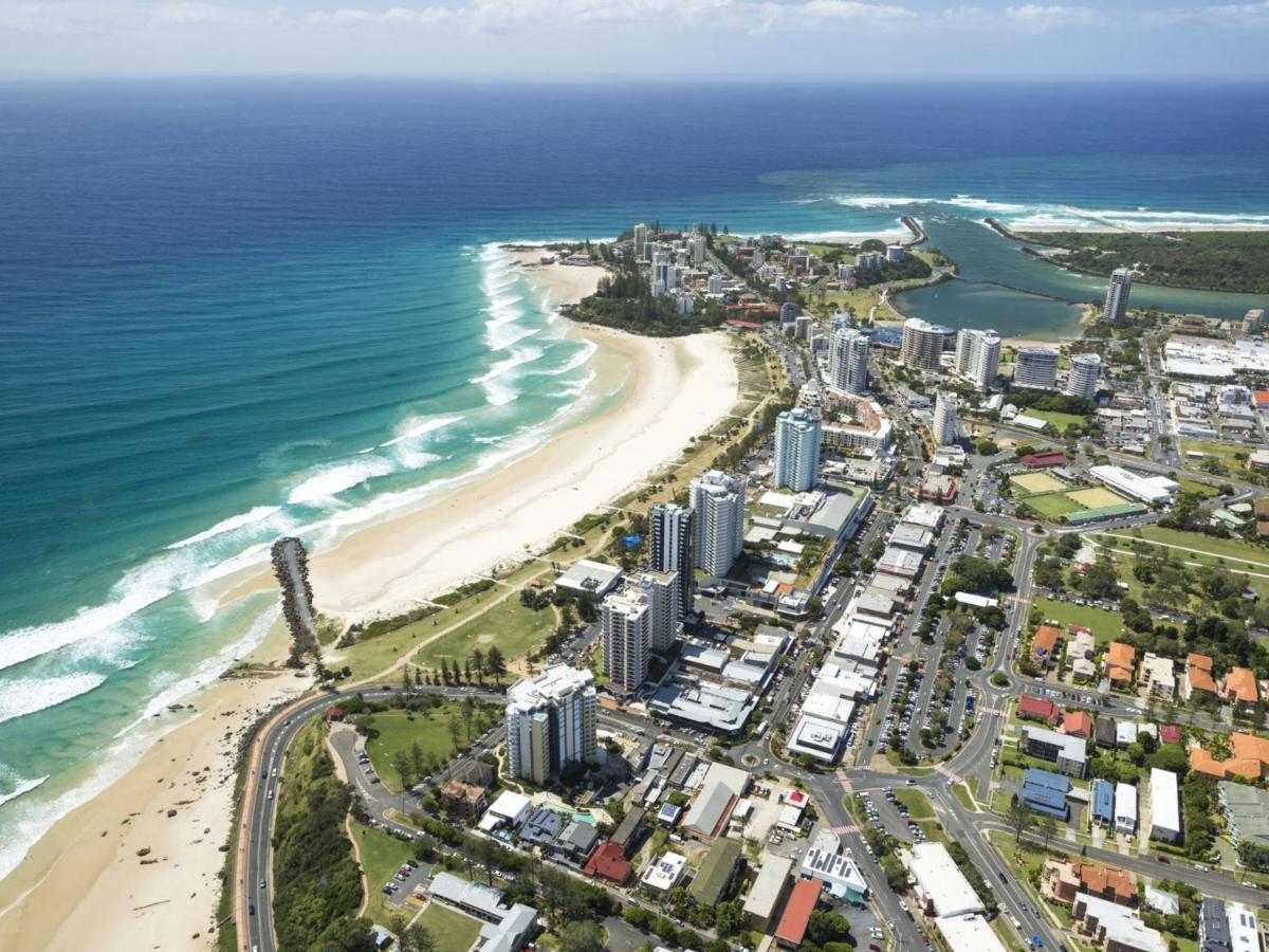Chateau Royale Unit 36 * Gold Coast