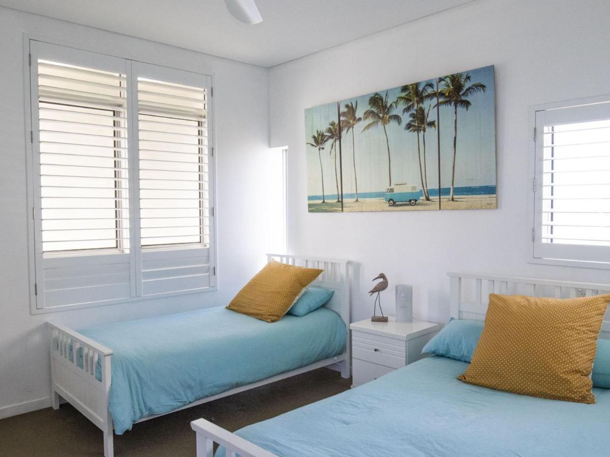 Sands On Greenmount Unit 5 - 3 Bedroom Beachfront Unit With Ocean Views * Gold Coast