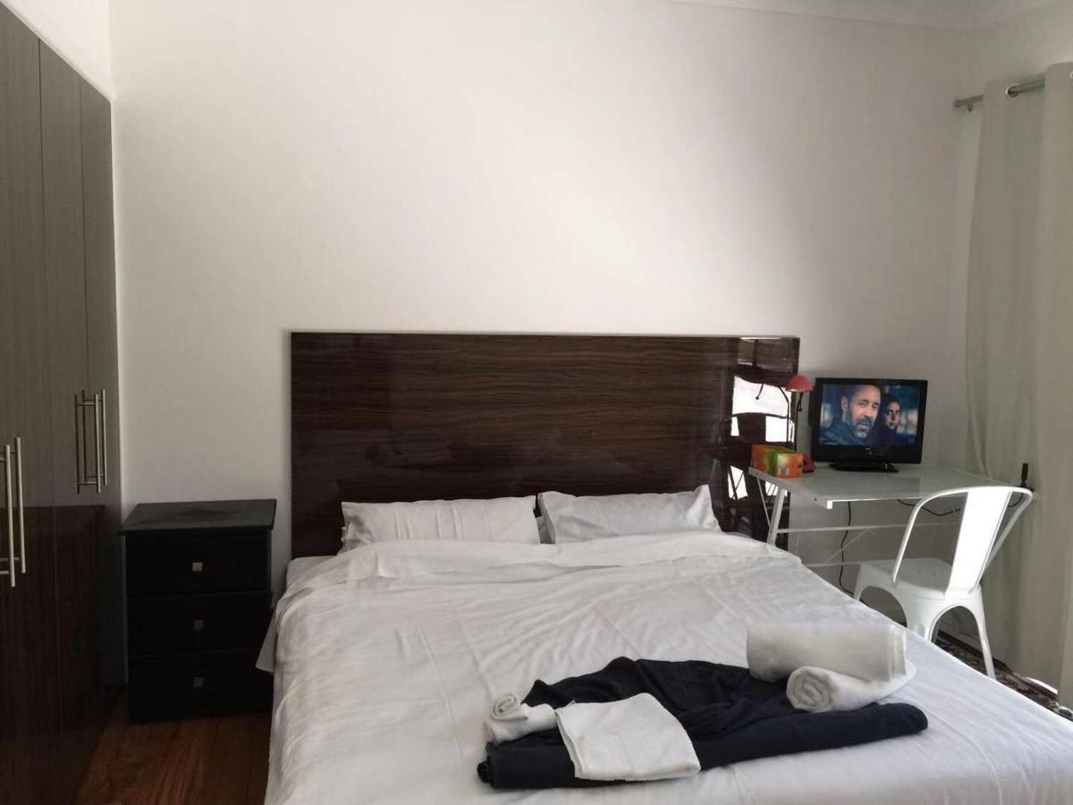 449 * Gold Coast
