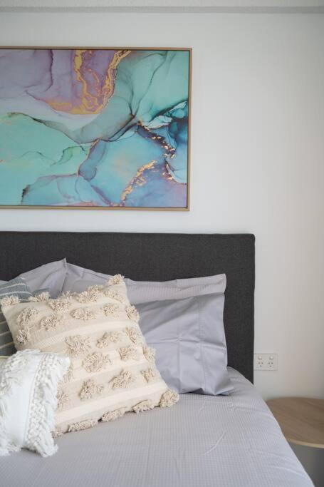 Apartment Burleigh Point Vibes Stylish And Modern