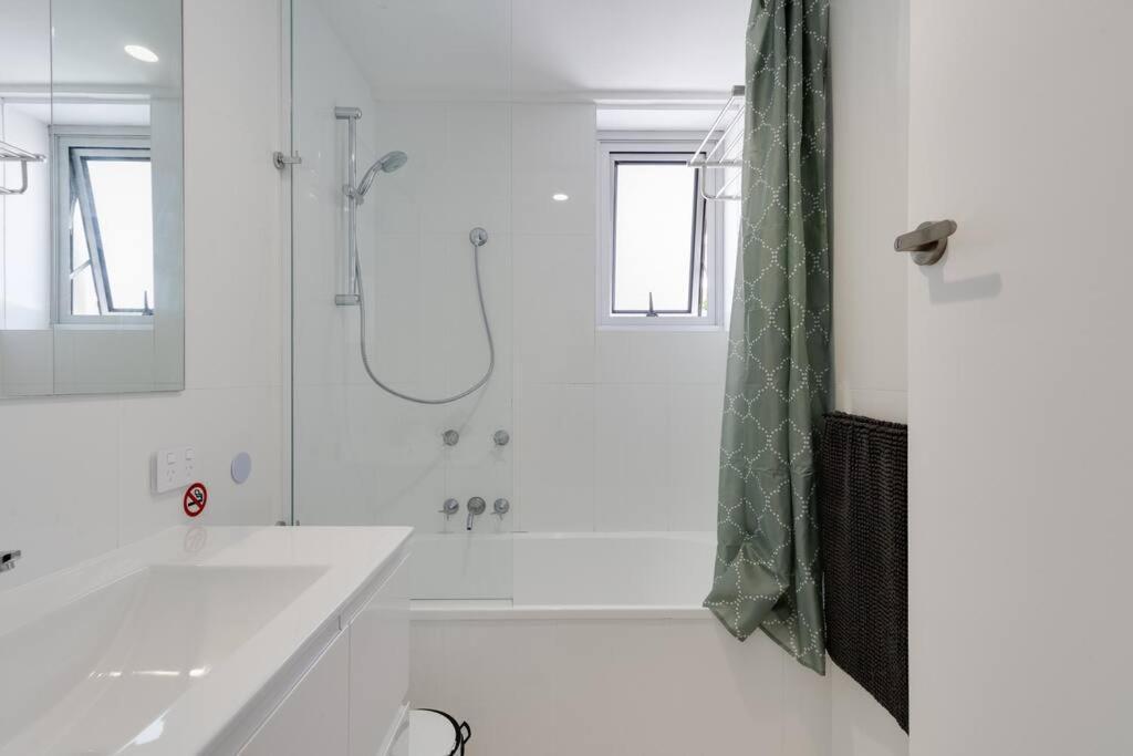 Burleigh Point Vibes Stylish And Modern * Gold Coast