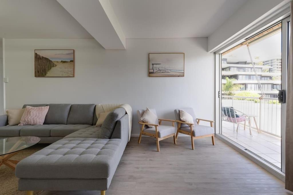 Apartment Burleigh Point Vibes Stylish And Modern *