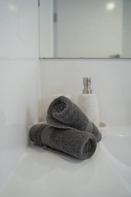 Apartment Burleigh Point Vibes Stylish And Modern *