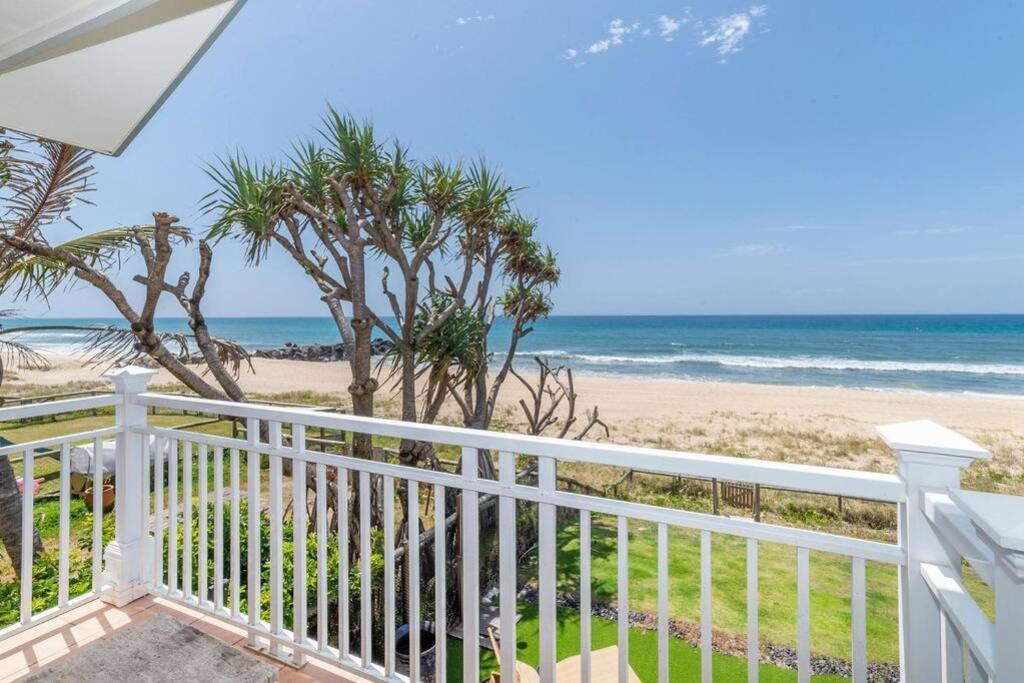 Absolute Beachfront Family Size