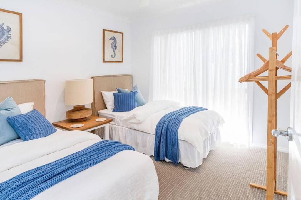 Villa Absolute Beachfront Family Size