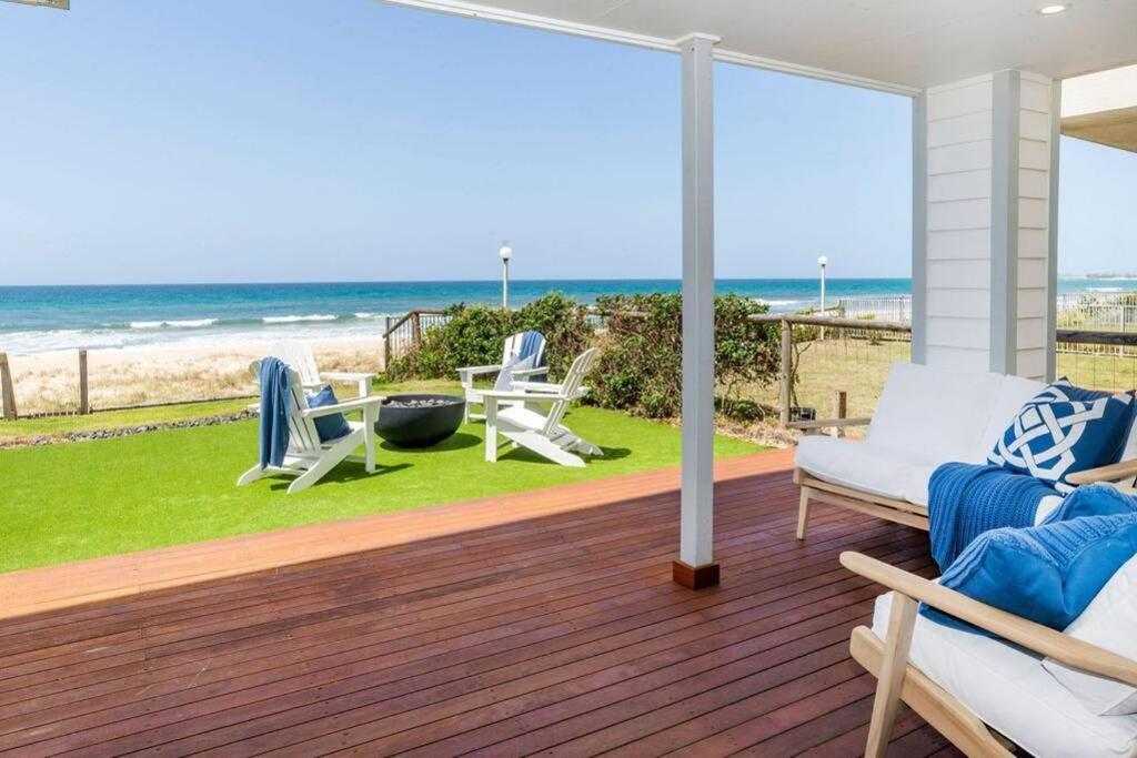 Absolute Beachfront Family Size * Gold Coast