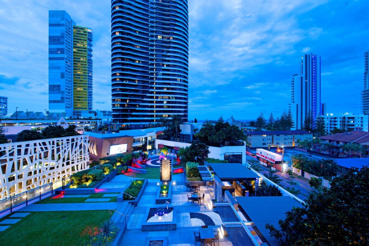 Oracle Broadbeach 5*