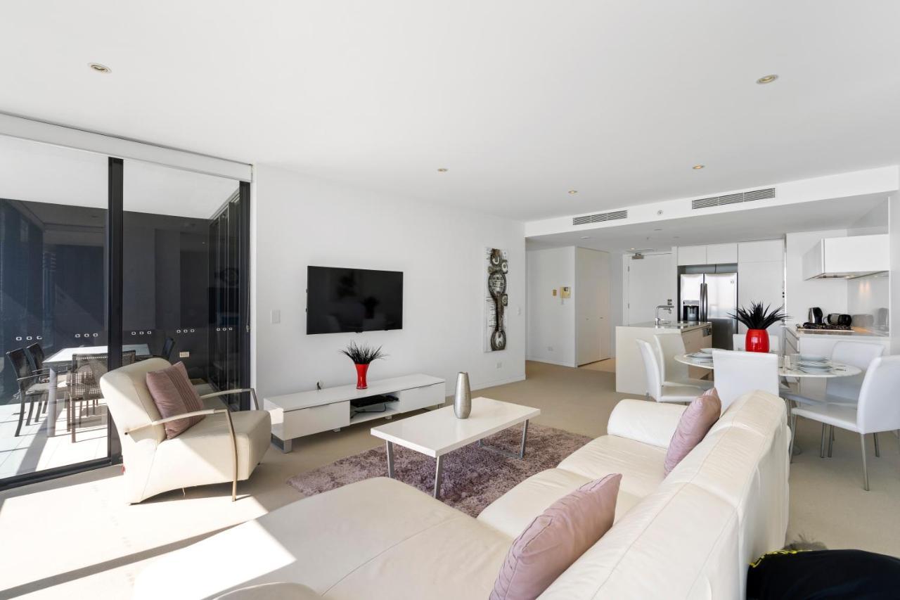 Oracle Broadbeach Aparthotel 5*