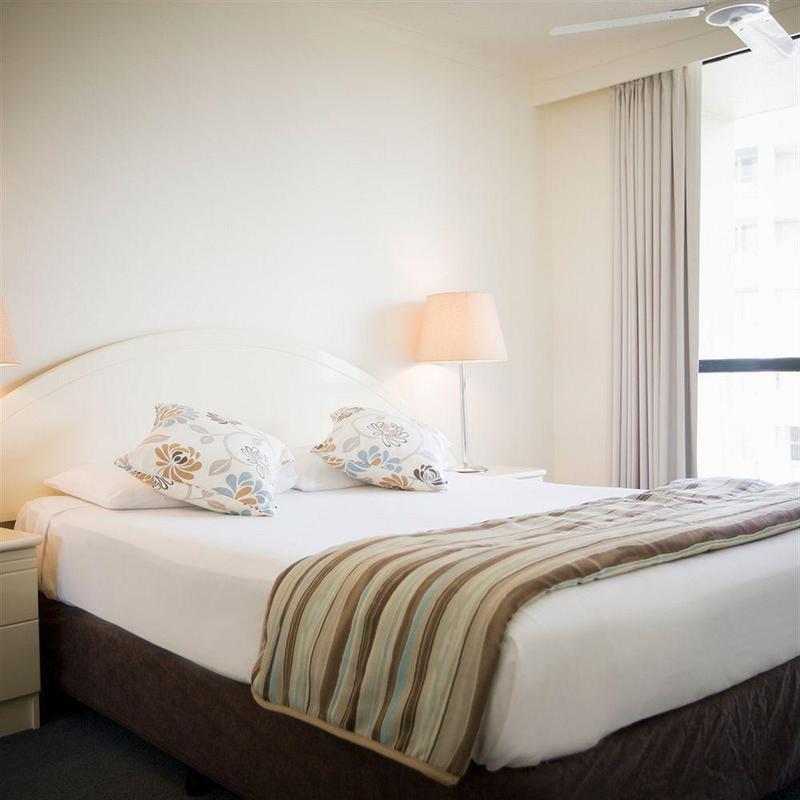 Breakfree Beachpoint Aparthotel 3*