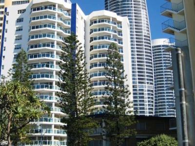 Grosvenor Beachfront Surfers Paradise Aparthotel