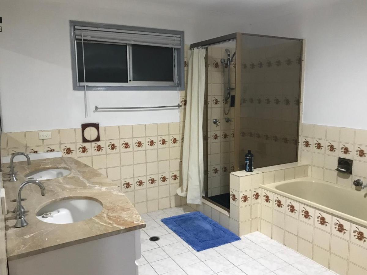 Convenience House In Nerang With Private *
