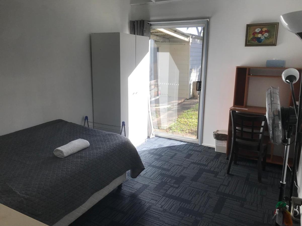 Convenience House In Nerang With Private Homestay