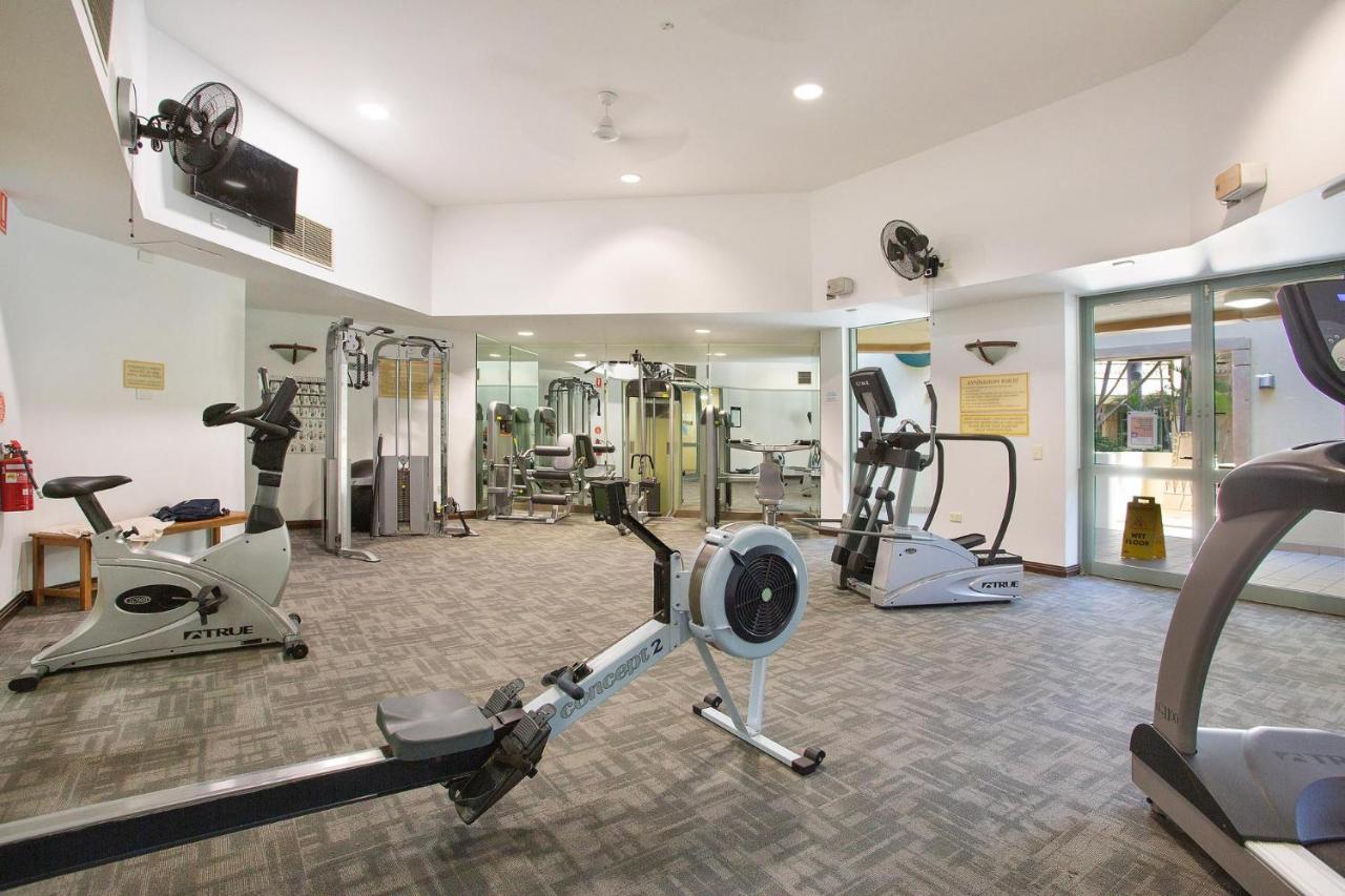Style 3br Unit W/ Huge Entertainers Balcony *
